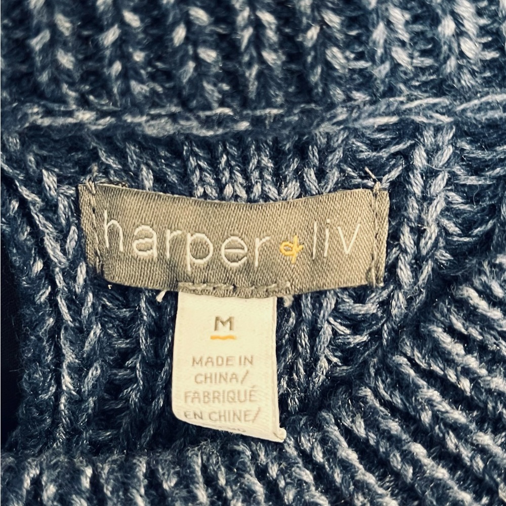 Women’s Sweater - Picture 3 of 3